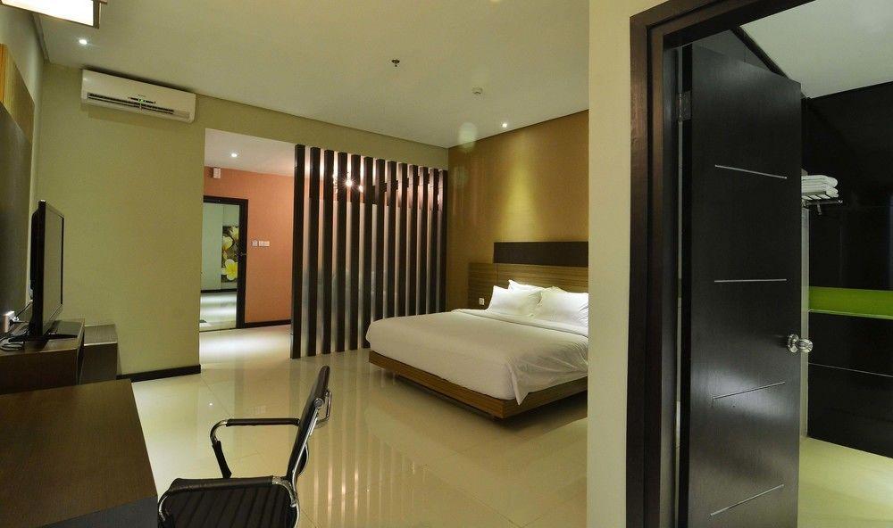 Savana Hotel & Convention Malang Ngoại thất bức ảnh